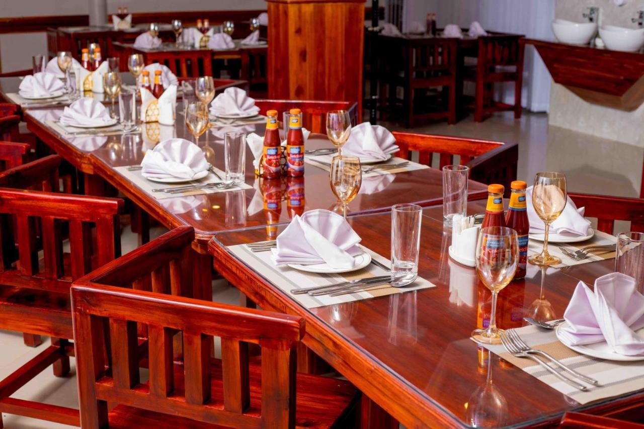 Hadjens Hotel Mwanza Dış mekan fotoğraf
